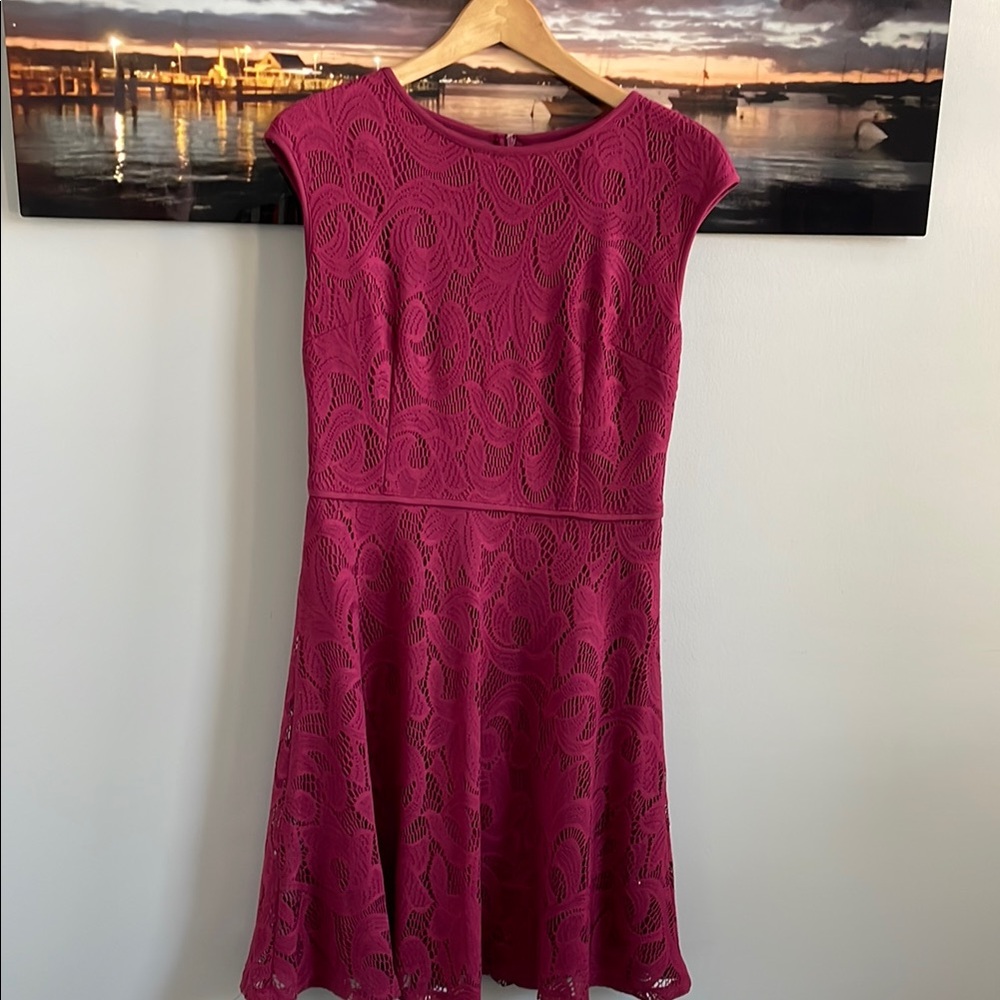 Red A-Line Midi Dress with Crew Neck for Wedding Guest